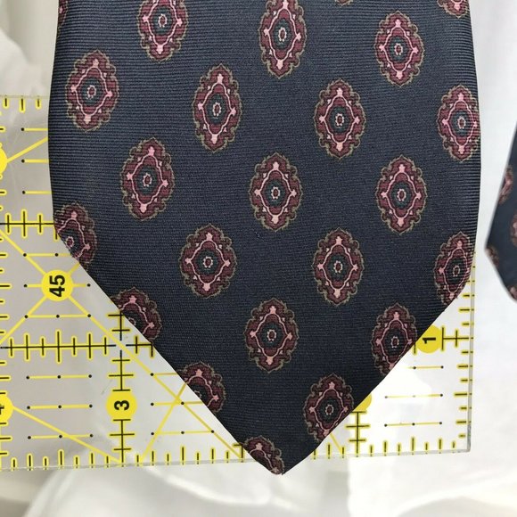 Christian Dior Blue 3.5" x 58" Diamond Print - Picture 8 of 8